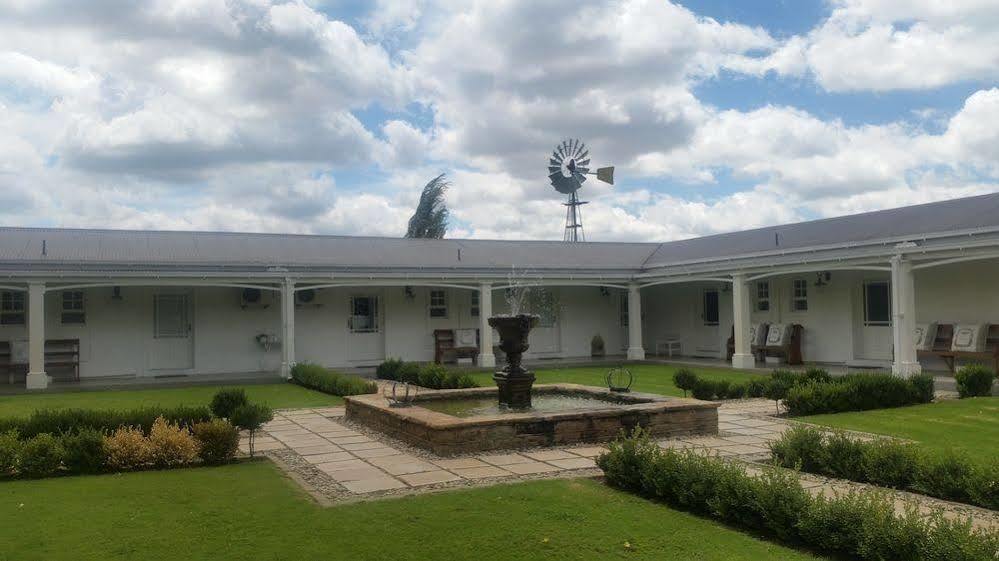 La Riviera Boutique Guesthouse & Spa Aliwal North Eksteriør bilde